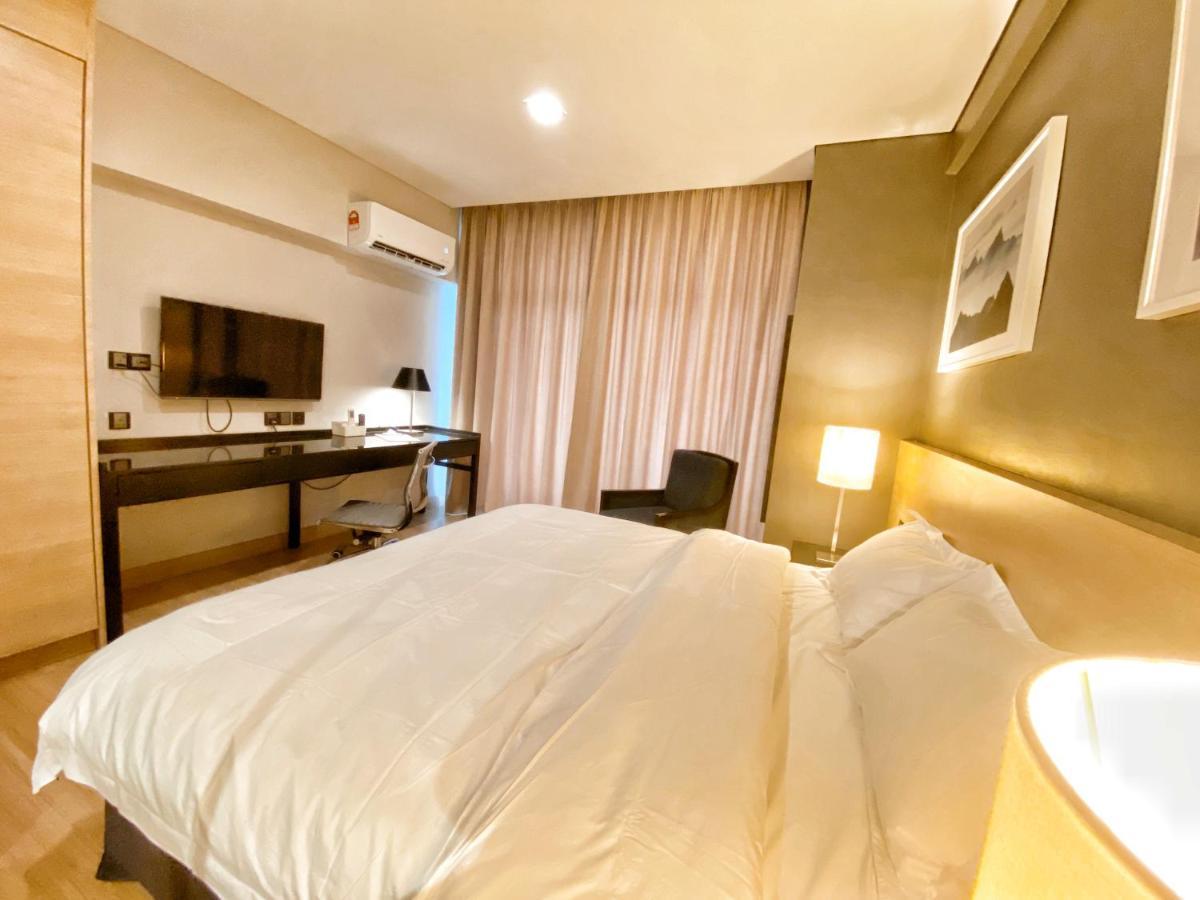 Straits Suite By C Homestay Malacca Exterior photo