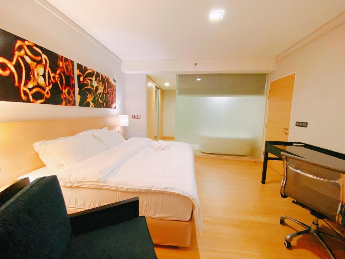 Straits Suite By C Homestay Malacca Exterior photo