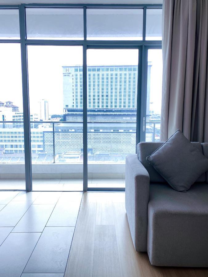 Straits Suite By C Homestay Malacca Exterior photo