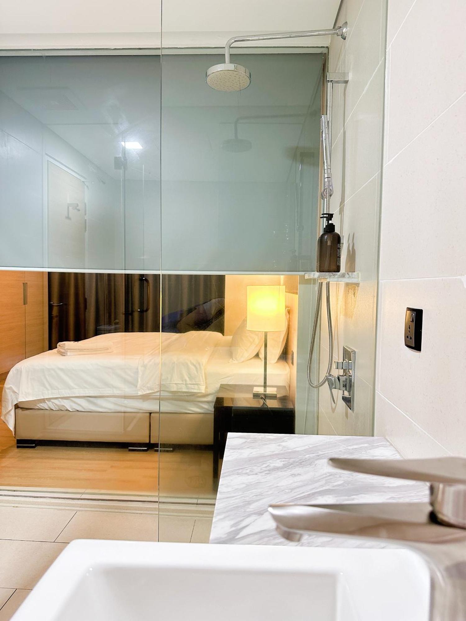 Straits Suite By C Homestay Malacca Exterior photo